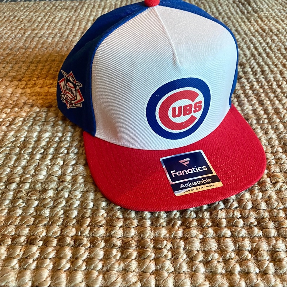 Brand New retro looking Cubs hat w/National League patch